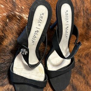 White House Black Market Marilyn Shoes